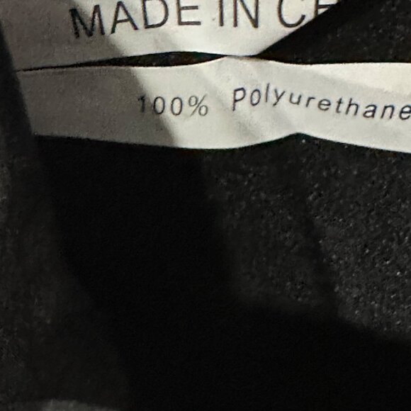 Nicole Miller black vegan leather ruffle and chain embellished crossbody purse - Picture 5 of 8